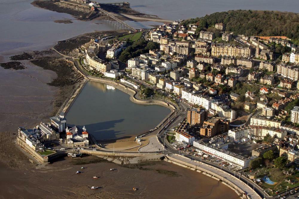 Cannon House Weston-super-Mare Exterior foto
